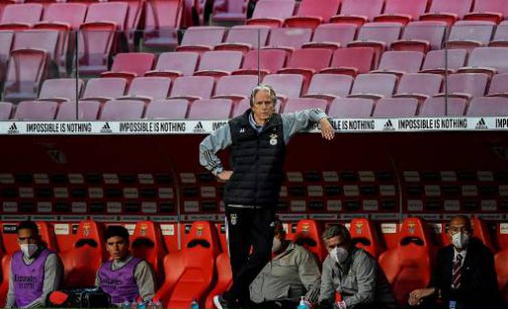 Jorge Jesus garante permanência no Benfica por mais uma temporada