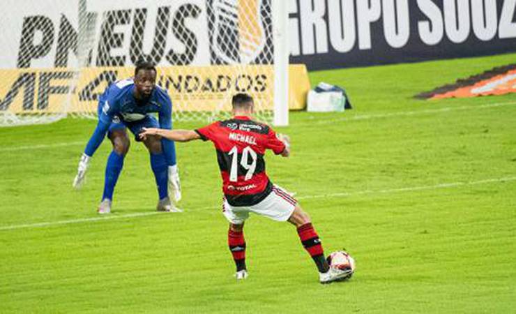 Com dores na panturrilha esquerda, Michael desfalca o Flamengo contra o Unión La Calera, pela Libertadores