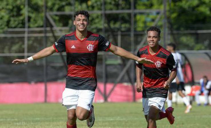 Flamengo estreia no Brasileirão Sub-17 em busca do bicampeonato; conheça cinco promessas
