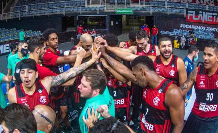 Próximo da decisão do NBB, Flamengo chega a 30 vitórias consecutivas: 'Bem emblemático'