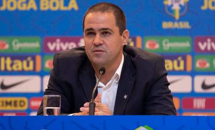 Com Daniel Alves e outros nove que atuam no Brasil, Jardine convoca Seleção para Olimpíada; veja a lista!