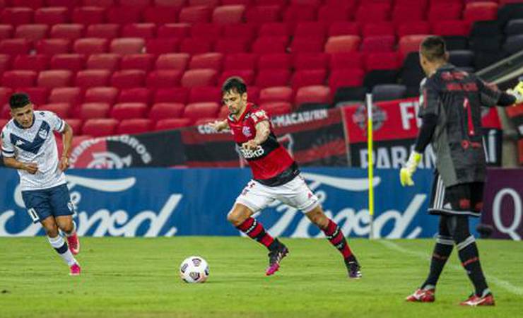 Rodrigo Caio destaca evolução defensiva do Flamengo e valoriza liderança de grupo na Libertadores