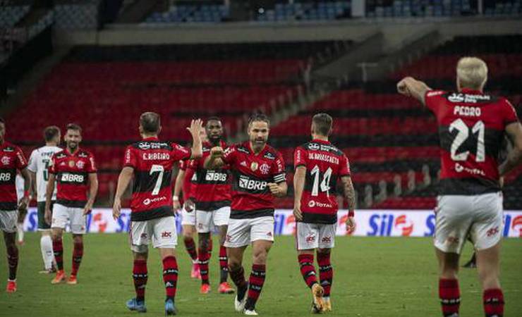 Gols, assistências, cartões... Confira números da equipe principal do Flamengo no início da temporada