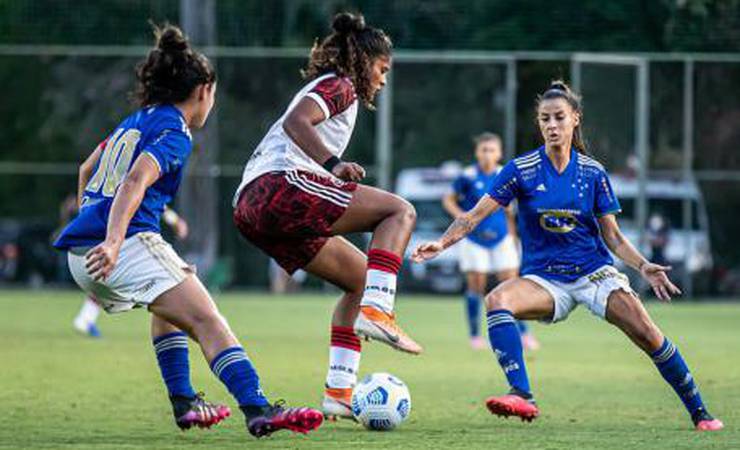 De virada, Flamengo quebra jejum no Brasileirão Feminino A1, e Cruzeiro demite técnico após a derrota