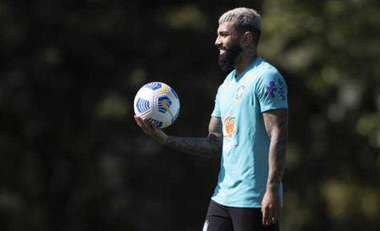 Após divergência com o Flamengo, Gabigol se apresenta à Seleção Brasileira para a Copa América