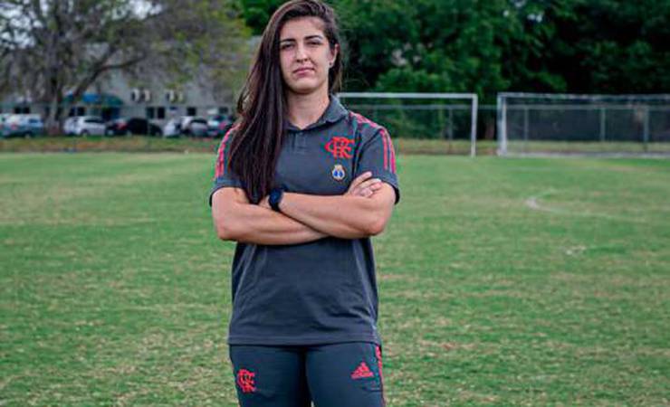 Flamengo anuncia Jaqueane Correa, nova auxiliar técnica do time feminino