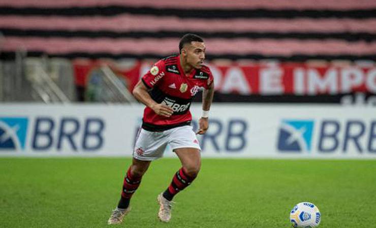 Com ótimos índices pelo Flamengo, Matheuzinho dobra número de assistências em relação a 2020
