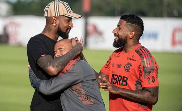 Flamengo se reapresenta após vitória, e Gerson vai ao Ninho para se despedir dos companheiros