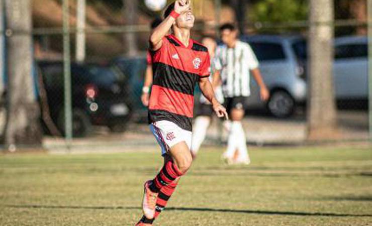Flamengo vence o Atlético-MG de virada e segue 100% no Brasileiro Sub-20; veja os gols