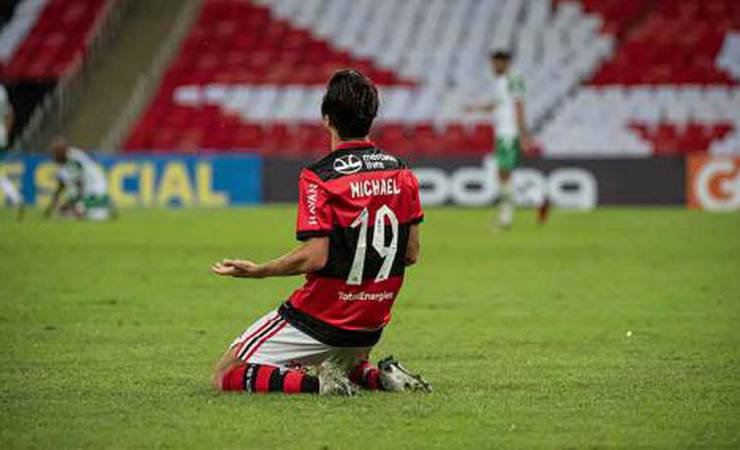 Michael colhe frutos em semana de protagonismo no Flamengo e pode repetir feito dos tempos de Goiás