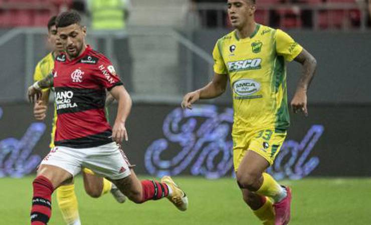 Arrascaeta enaltece classificação do Flamengo na Libertadores, elogia Renato Gaúcho, mas faz alerta