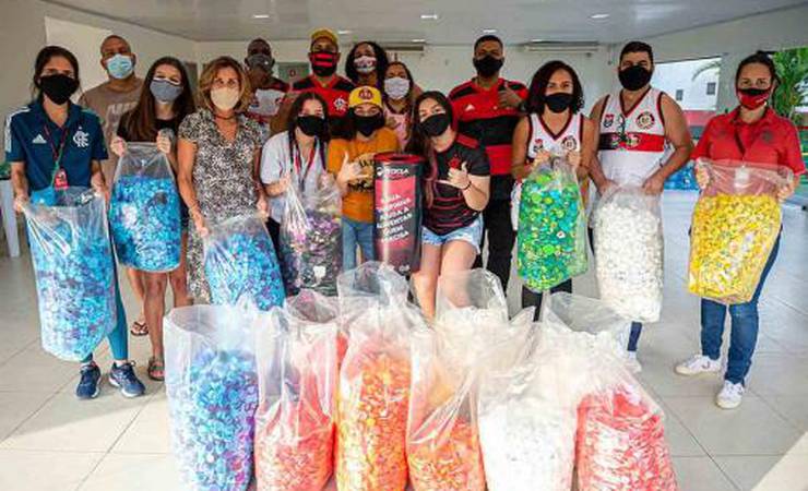 Ação social do Flamengo custeia 500 refeições a pessoas em situação de rua; veja como participar