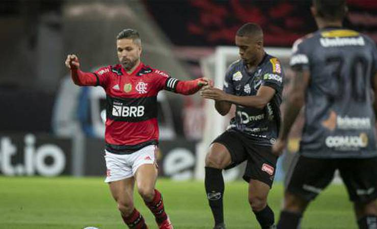 Após 6 a 0, Diego homenageia a medalhista Rebeca e enaltece a 'forma agressiva' do Flamengo