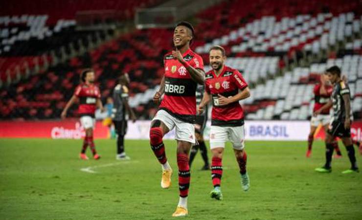 Bruno Henrique se isola no 'pódio' de artilheiros do Flamengo na temporada; veja a lista