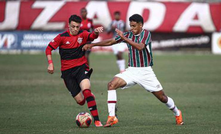 Flamengo vence o Fluminense nos pênaltis e conquista o título da Copa Rio Sub-15