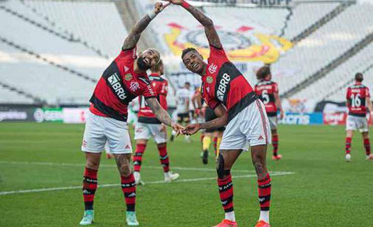 Bruno Henrique crava seu nome na história do clássico entre Flamengo e Corinthians