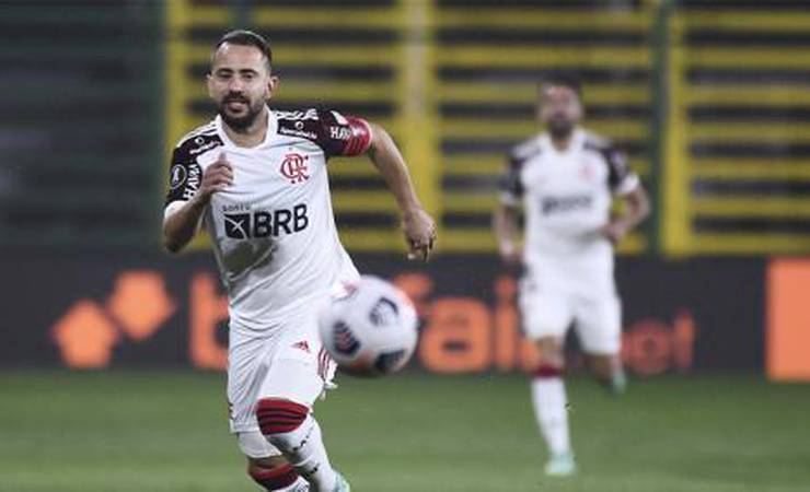 Capitão do Flamengo, Everton Ribeiro faz postagem de despedida da temporada e faz projeções para 2022