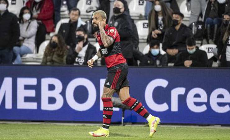 Conmebol multa o Flamengo por 'apelidos não autorizados' em camisas de jogo contra o Olímpia