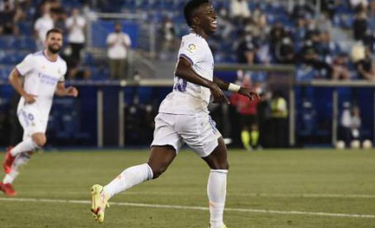 Vinícius Júnior ameniza pressão no Real Madrid: 'No Brasil já jogava em um clube muito grande'