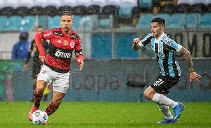 Felipão assume culpa e gremistas concordam com treinador após massacre em casa: 'Matou o time'