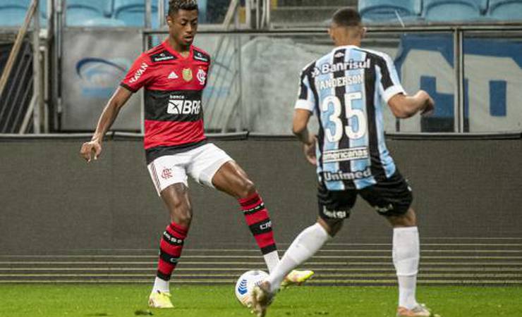 Flamengo se reapresenta e deve contar com Léo Pereira no próximo jogo; Bruno Henrique será desfalque