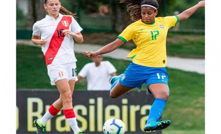 Kaylane, do Flamengo, comemora convocação para Seleção Brasileira sub-20: ‘É o sonho de qualquer atleta’