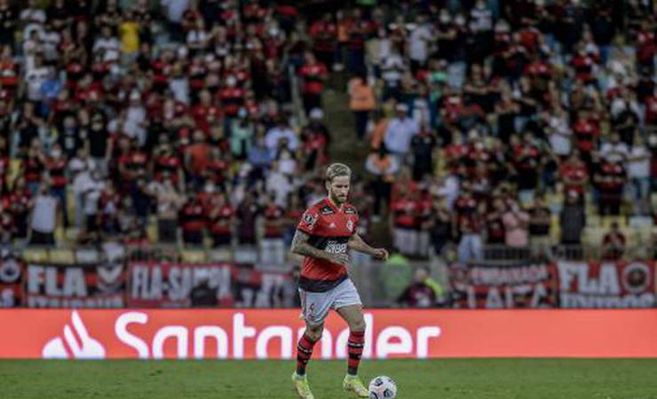 Por cotovelada, Léo Pereira pode perder eventual final do Flamengo na Libertadores