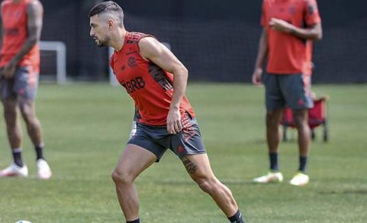 Com Arrascaeta, Flamengo encerra sua preparação de olho no confronto com o América-MG