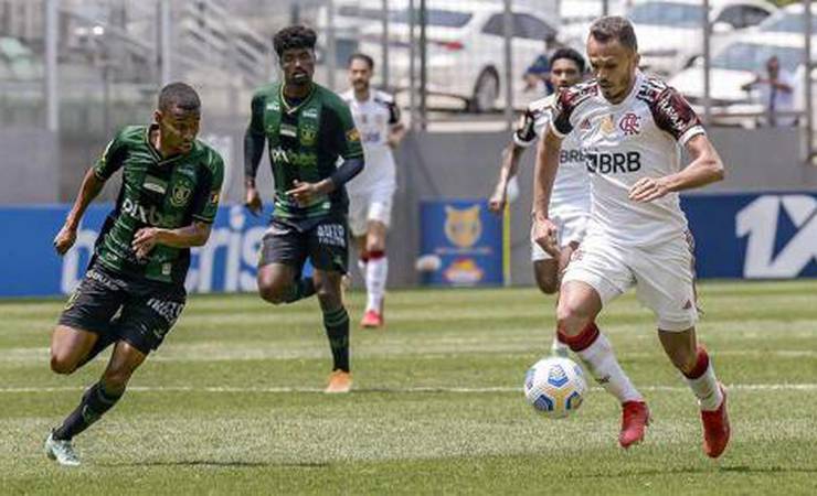 Após tropeços, chances do Flamengo conquistar o Brasileirão despencam