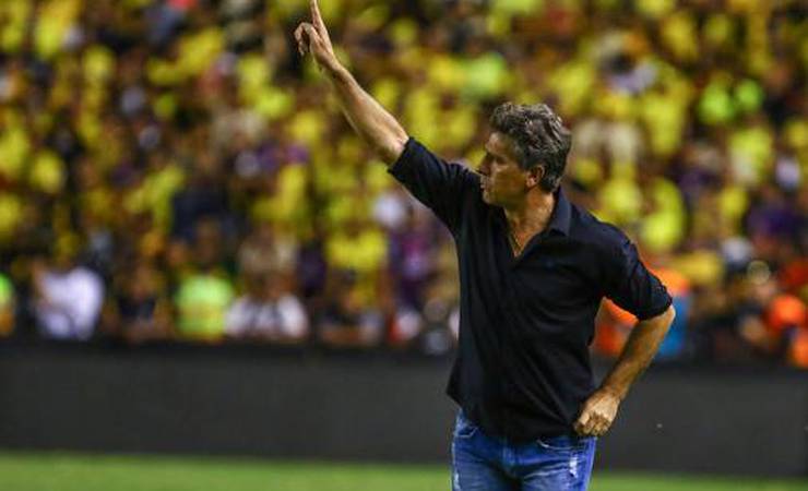 Agora no Flamengo, Renato busca repetir vitória histórica sobre o Barcelona em semi de Libertadores