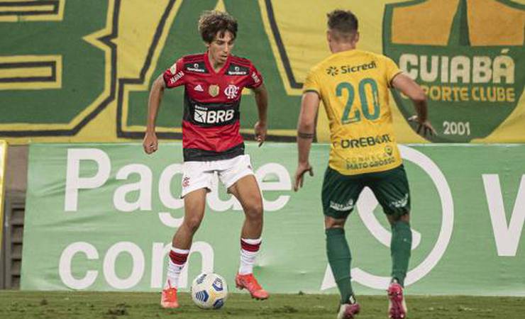 Com passagem pelo time principal do Flamengo, garoto do Ninho é convocado pela Seleção Sub-18