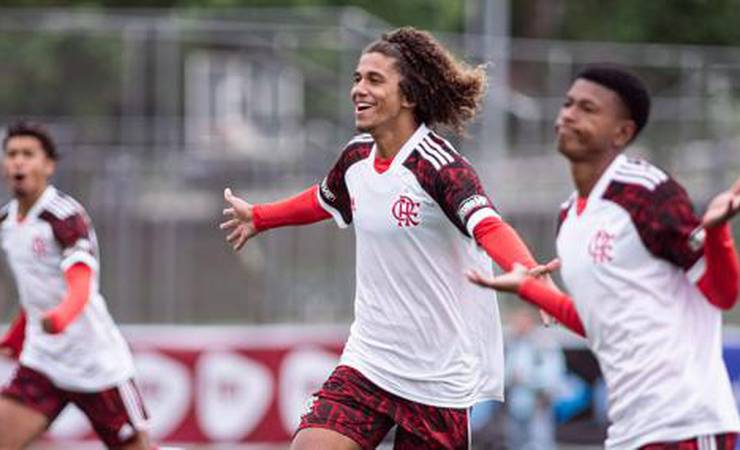 Com 100% de aproveitamento, time sub-16 do Flamengo garante vaga na final da Copa Gramado