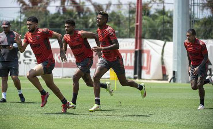Flamengo finaliza preparação e terá mudança para enfrentar o Athletico