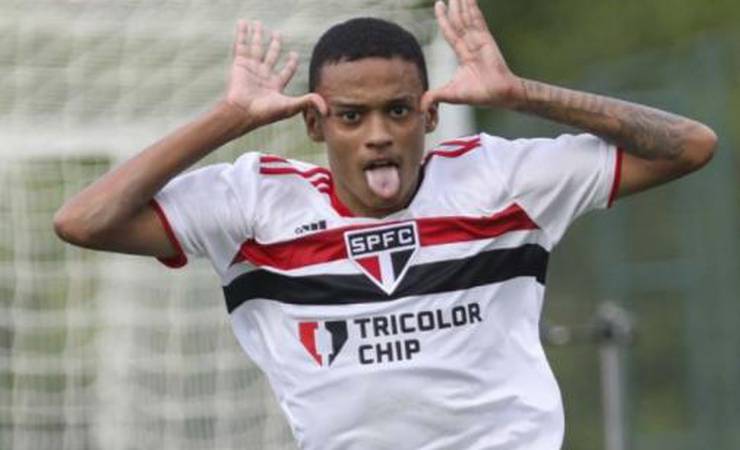 São Paulo vence o Flamengo e larga na frente nas semifinais do Campeonato Brasileiro de Sub-20