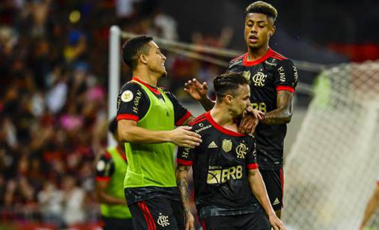 VÍDEO: veja os gols de Michael na vitória do Flamengo sobre o Atlético-GO