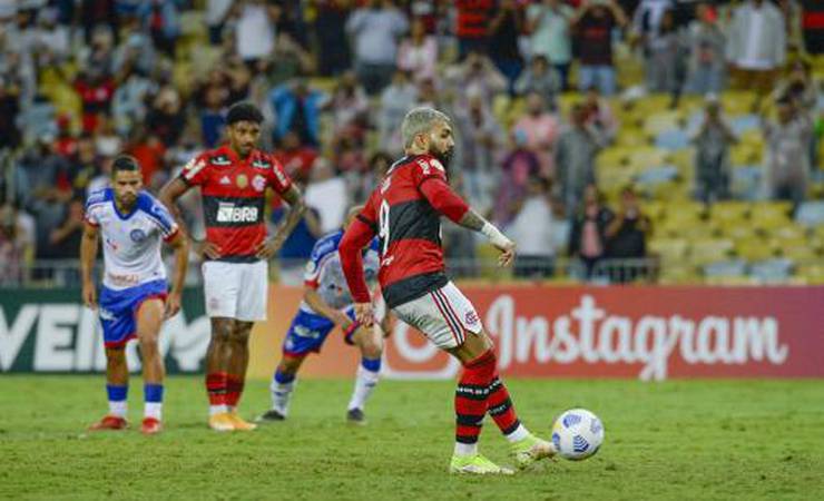 LANCE! Espresso: Flamengo x Bahia foi só mais um capítulo do caos assinado por CBF e clubes