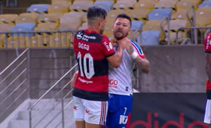 VÍDEO: Flamengo x Bahia tem pênalti polêmico, expulsões e desentendimentos. Veja os lances!