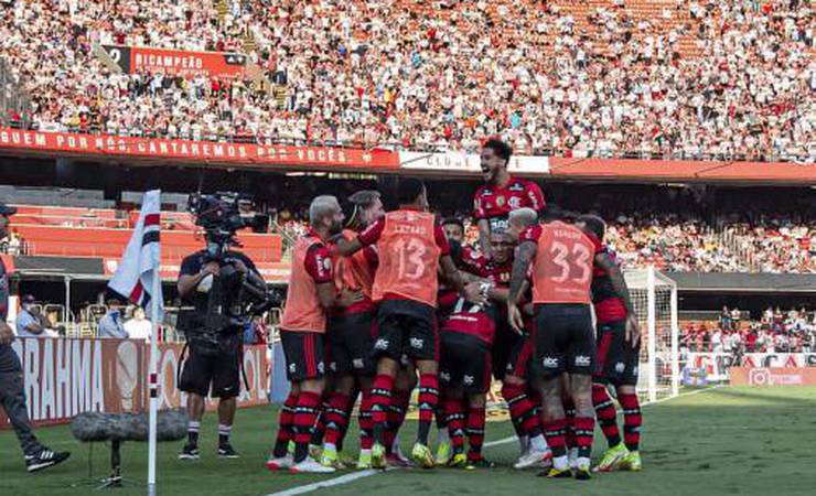 Flamengo apresenta o que tem de melhor em goleada sobre o São Paulo