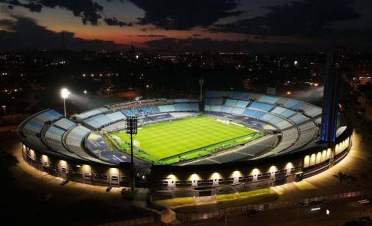 Estádio Centenário recebe nova iluminação para final da Libertadores entre Palmeiras e Flamengo