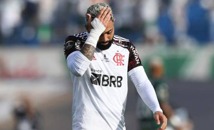 Petkovic sobre treta entre Gabigol e João Gomes na derrota do Flamengo: 'Perdeu a razão quando empurrou'