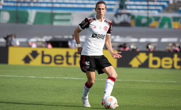 Amigo de Filipe Luís, do Flamengo, revela hábito inusitado do lateral por aprimoramento tático