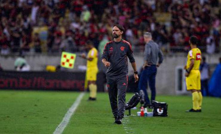 Mauricinho destaca 'prova de amor' da torcida do Flamengo e elogia Matheuzinho: 'Evoluiu muito'