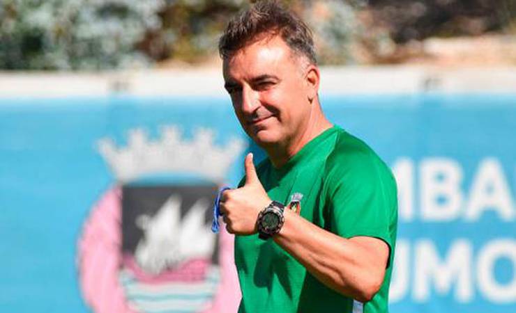 Carlos Carvalhal admite convites de Atlético-MG e Flamengo