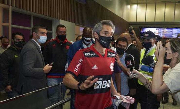 Ele chegou! Paulo Sousa desembarca no Rio de Janeiro para assumir o comando do Flamengo