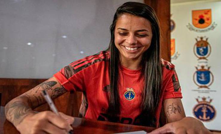 Flamengo anuncia Kika Brandino, a sexta contratação para o time feminino em 2022