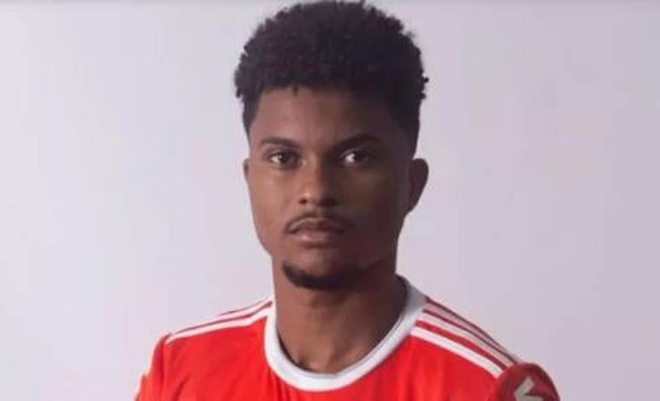 Torcedores do São Paulo na web 'forçam' desistência por Lucas Ribeiro