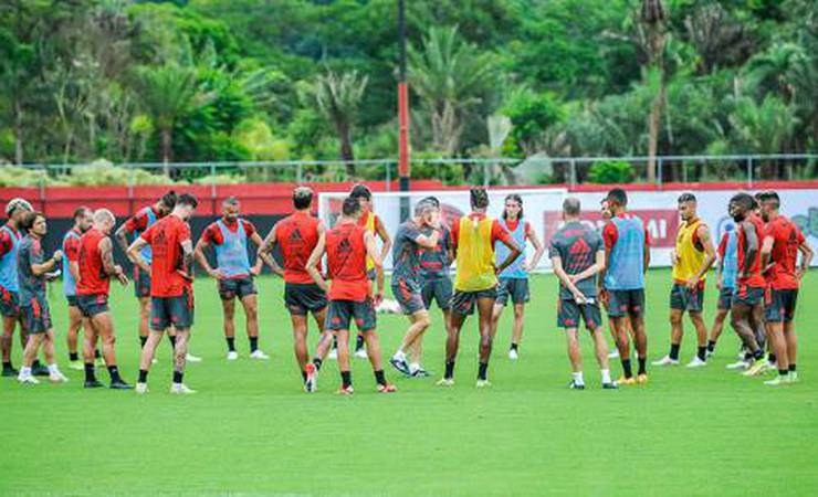 'Sextou' no Flamengo: treino da tarde é cancelado e trocado por churrasco no Ninho do Urubu
