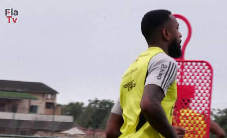 Gerson e De la Cruz voltam ao campo na reapresentação do Flamengo