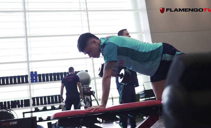 Flamengo se prepara para o clássico contra o Botafogo