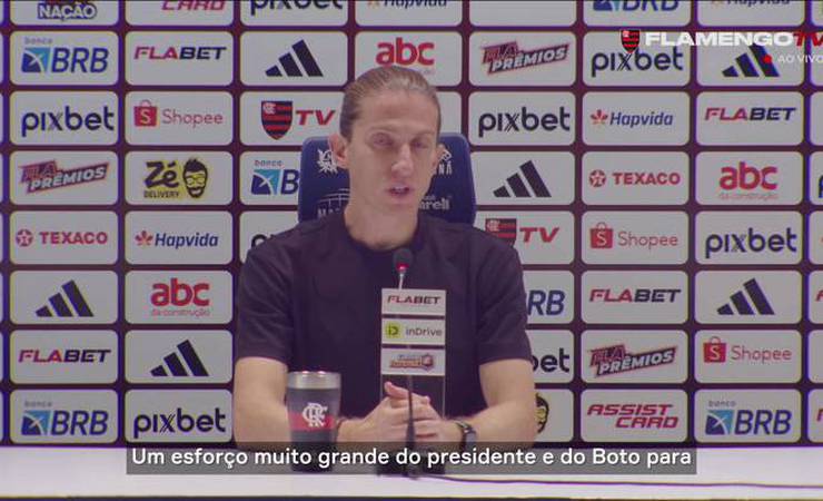 Filipe Luís elogia janela 'extraordinária' do Flamengo